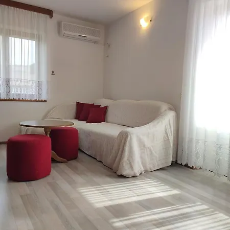 Apartman Glavinovic - Near And Center, Free Parking Povlja