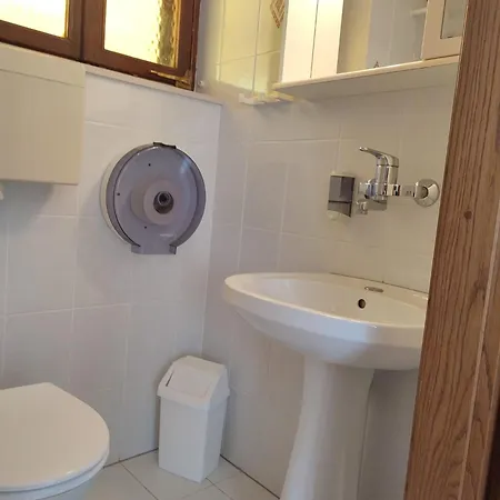 Glavinovic - Near And Center, Free Parking Apartman *