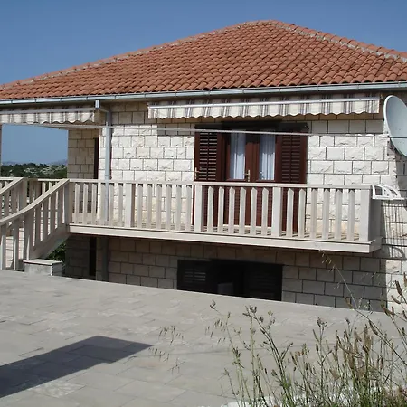 Glavinovic - Near And Center, Free Parking Apartman *